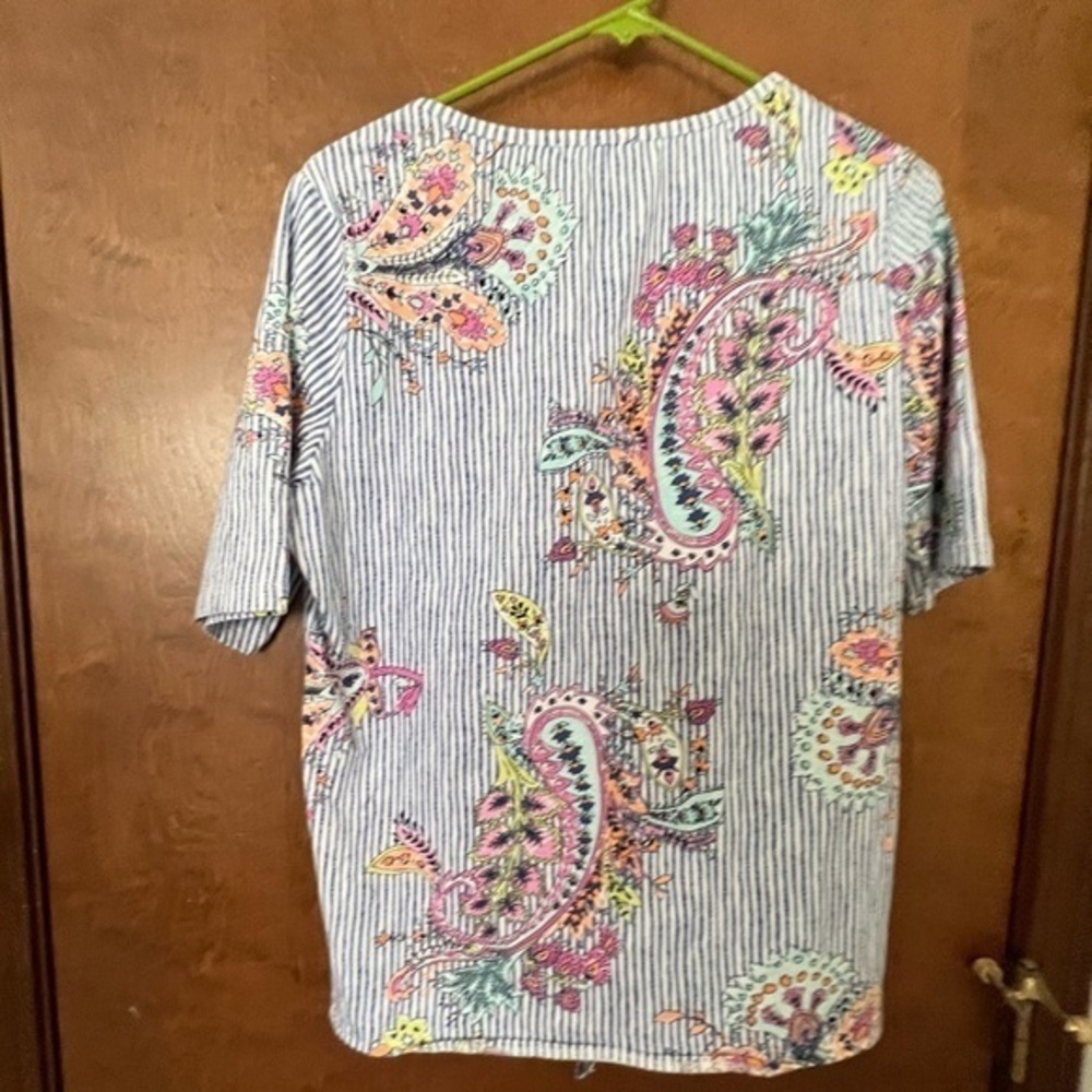 Tribal Medium Floral, Paisley and Stripe Tie Front Top Soft Cotton and Spandex❤️ - Picture 2 of 5